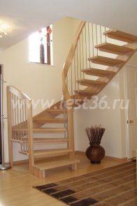 Винтовая лестница для частного дома 09-04